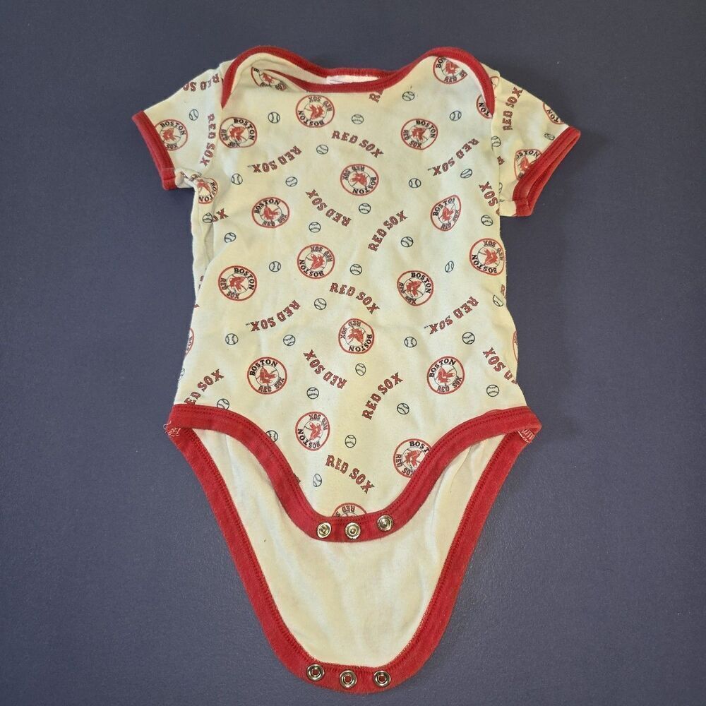 Boston Red Sox Genuine Merchandise 1 Piece Infant Outfit 18 Months (C8)